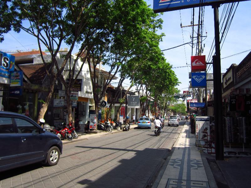 Vilarisi Hotel Legian Exterior foto