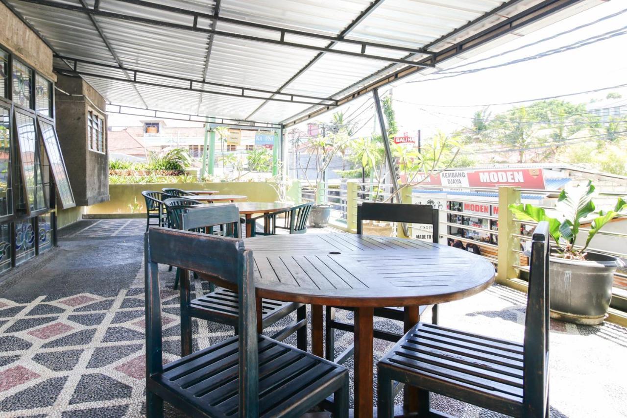 Vilarisi Hotel Legian Exterior foto